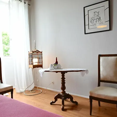 Canterou Bed and breakfast