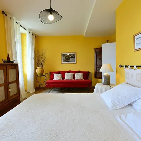 Canterou Bed and breakfast 3*