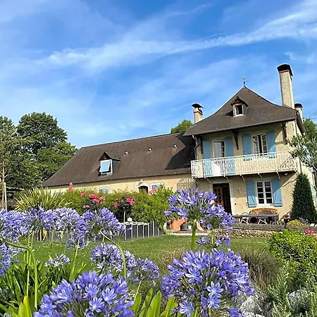 Canterou Bed and breakfast Monein