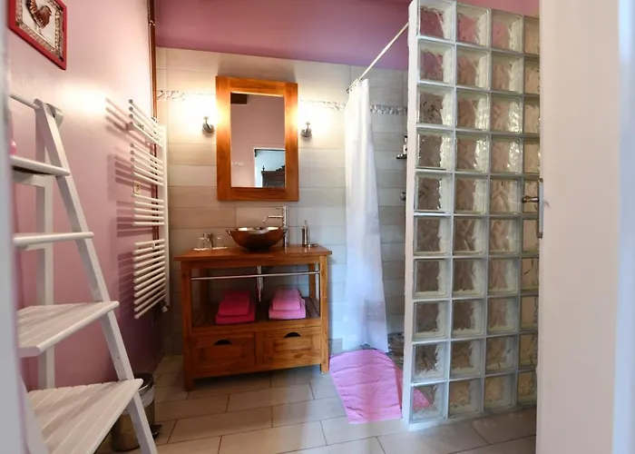 住宿加早餐酒店 Canterou 莫南